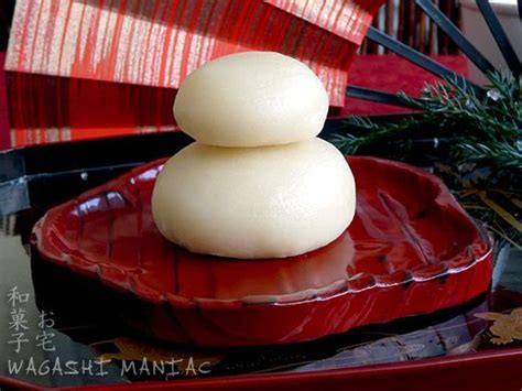 Kagami Mochi | Wagashi, Mochi, Mochi recipe