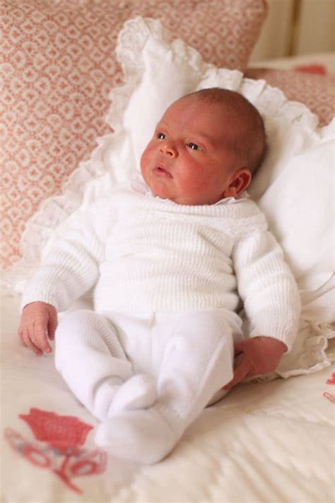 First Official Photos of Prince Louis (Taken by Mom) - The New York Times