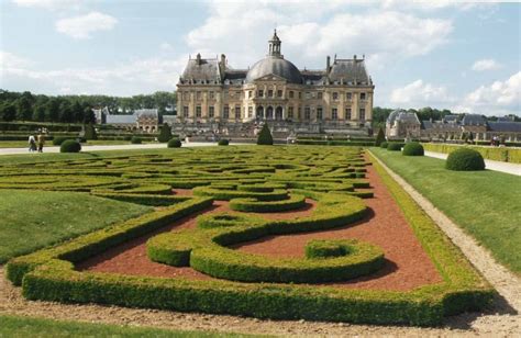 Beautiful French Gardens | Magnifique Baroque Style | Architecture ...