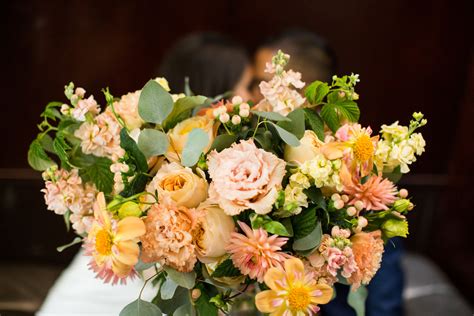 Amber + Chris :: Chihuly Garden and Glass Wedding Photos :: Hotel Alexis Downtown Seattle ...