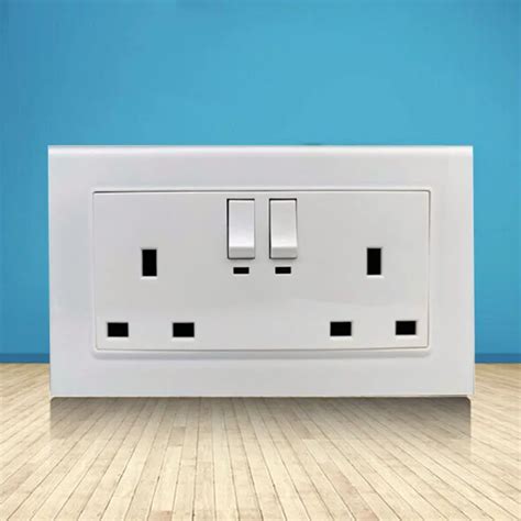 146 Type Double Uk Socket 13a 3-pin Ac With Indicator In White - Buy ...