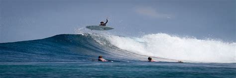 Surfing in Hikkaduwa | Everything You Need to Know