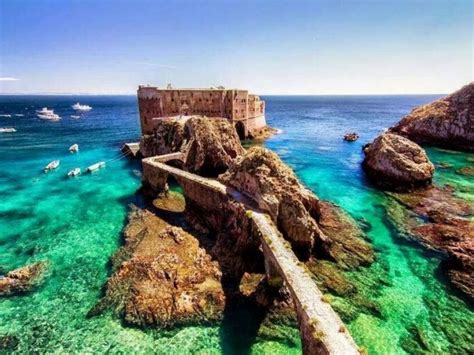 Ilhas Berlengas em Portugal → Reserva Natural - Viagem e Descobertas