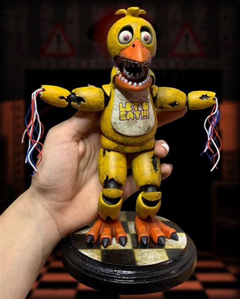 Withered Chica Sculpture FNAF 2 - Etsy