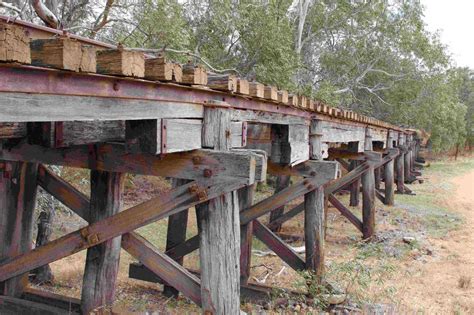 Old Dis-used Wooden Railway Bridge - PentaxForums.com