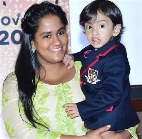 Arpita Khan Height, Weight, Age, Spouse, Family, Facts, Biography