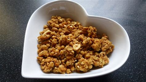 Kellogg's Crunchy Nut Peanut Butter Clusters