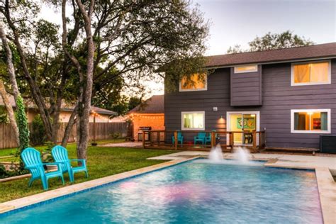 BEST Airbnb in Austin, Texas | 17 Unique, Cool & Luxury Stays