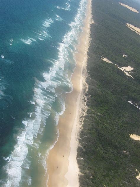 Travelling Sand Dunes of Fraser Island | Amusing Planet