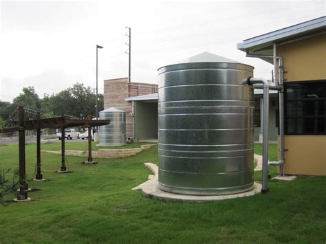 2500 Gallon Galvanized Metal Water Storage Tank - Capitol Water Tanks