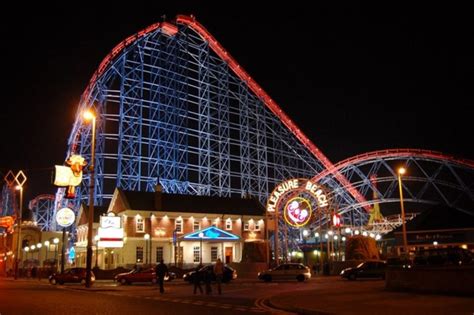 Top 10 Biggest & Best Roller Coasters in the UK - PatioMate