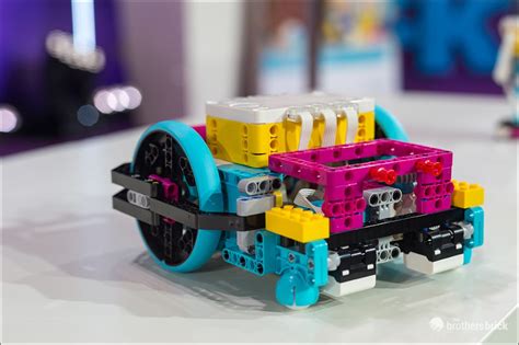 Hands on with LEGO SPIKE Prime at Moscow International Education Fair 2019 [News] - The Brothers ...