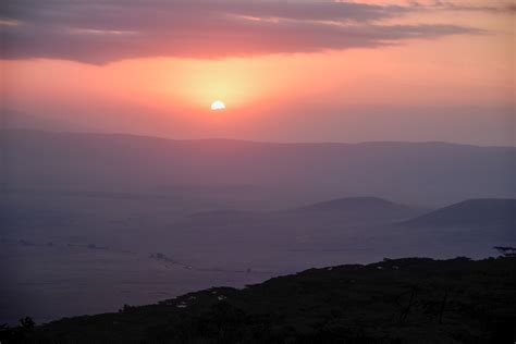 Crater Sunset | African Plains | Jess Lee Photography