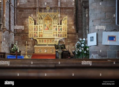 Shrewsbury Abbey interior Stock Photo, Royalty Free Image: 81828651 - Alamy