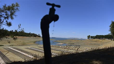 In drought-ravaged California, water use is up dramatically