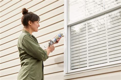 10 Best Caulks for Windows of 2024 - Reviews & Top Picks | House Grail