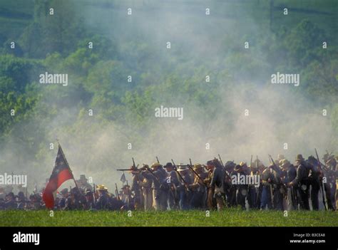 ARKANSAS Reenactment in the civil war Battle of Pea Ridge National ...