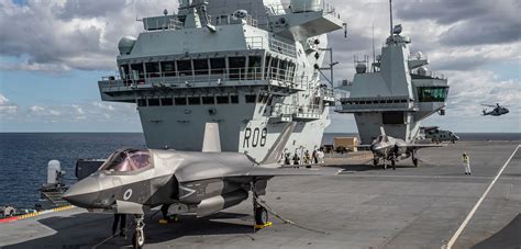 Photo essay: First British jets land onboard HMS Queen Elizabeth ...