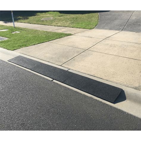 Heeve Driveway Rubber Kerb Ramp in 1m Sections for Rolled-Edge Kerb — Ramp Champ