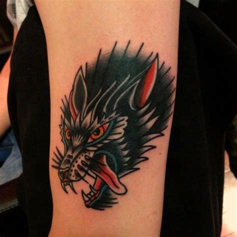 tattoo old school / traditional ink - wolf (by Nick O.) | Traditional tattoo, Head tattoos, Wolf ...