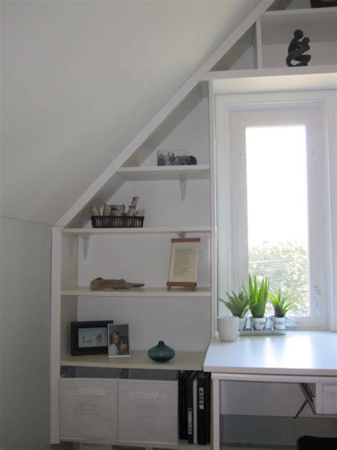 Bright built-in office nook from reused Ikea pieces - IKEA Hackers ...