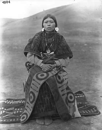 Colville woman, Colville Indian Reservation, Washington, ca. 1900-1910 ...