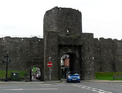 Town walls, Conwy © nick macneill :: Geograph Britain and Ireland