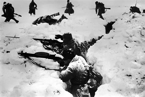 Historical Photos: Deep Snow trenches Stalingrad WW2