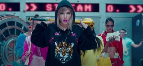 Taylor Swift Vault Songs Easter Egg in "LWYMMD" Music Video | POPSUGAR ...