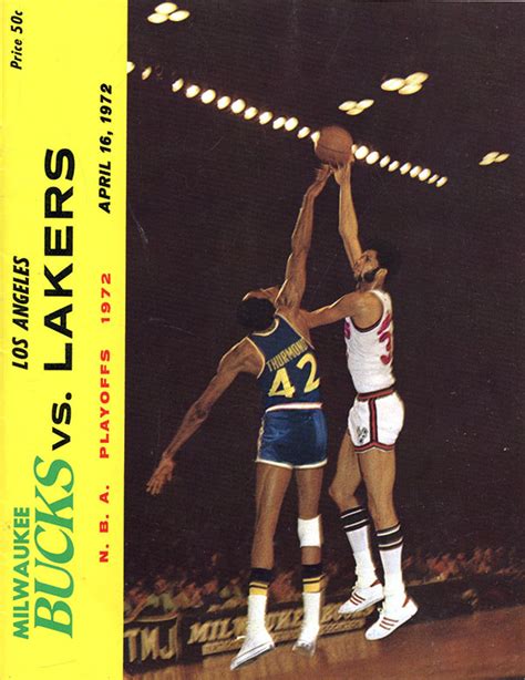 NBA Program: Milwaukee Bucks (1971-72) | SportsPaper.info