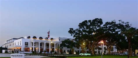 The Best of Biloxi Beach Hotels-White House Hotel - Biloxi, MS | White house hotel, Hotel, Beach ...