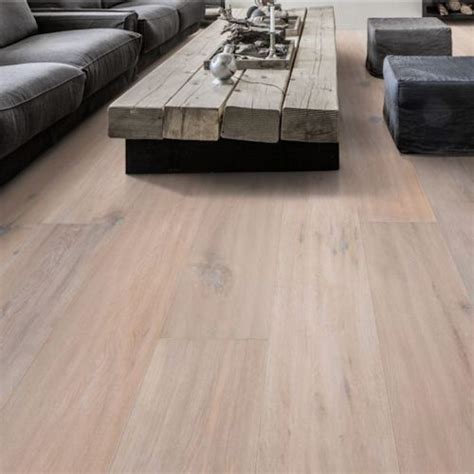 Hardwood Floors: Kahrs Wood Flooring - Kahrs 1-Strip Grande Collection 10-1/4 IN. - Manor Oak