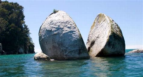 Belah Bertangkup Stone in Bantayan Village, Indragiri Hilir