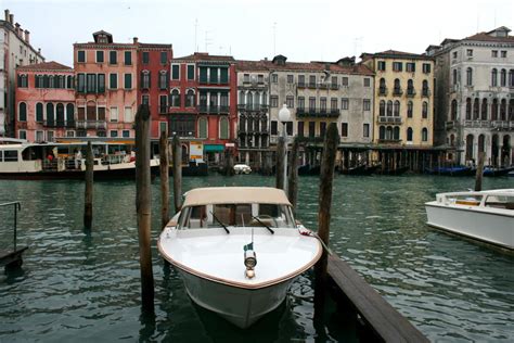 Venice from the Water: Grand Canal boat tour :: Venice Incoming