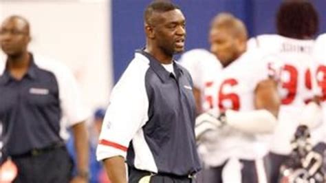 Texans name Bush defensive coordinator