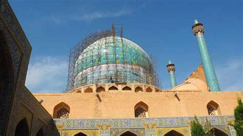 Shah Mosque: The Pinnacle of Persian Architecture in Isfahan