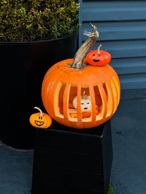 Pumpkin jail | Pumpkin carving, Halloween pumpkin carving stencils, Cute pumpkin carving