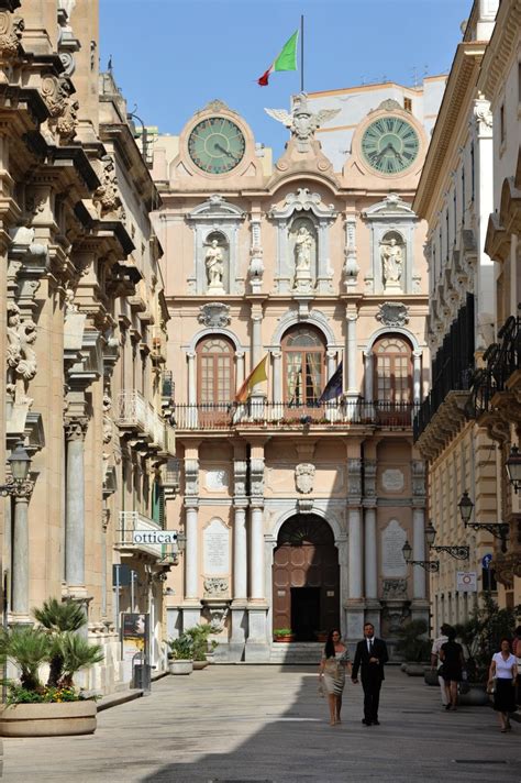 Guide to Trapani, Sicily - The Thinking Traveller