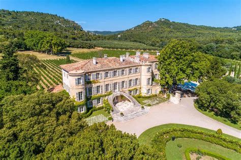 Airelles Le Château d'Estoublon: Luxury Wine Estate Hotel in Provence