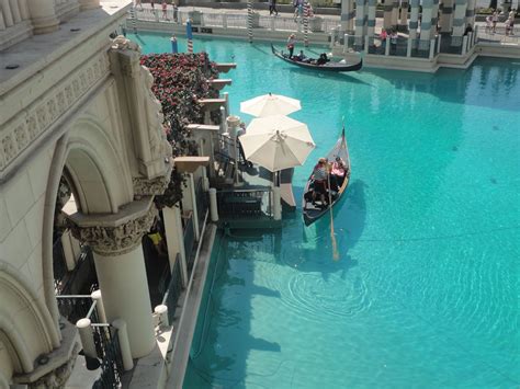 The Venetian - Las Vegas | Las vegas hotels, Las vegas, Vegas