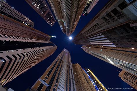 World of Architecture: Dubai: Breathtaking Pictures Of Skyscrapers Above The Fog