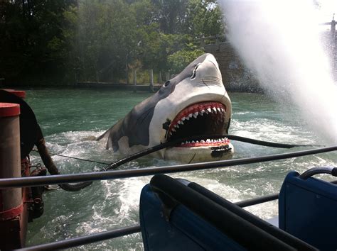 Last ride on the Jaws ride... | Jaws movie, Jaws 2, Abandoned amusement parks