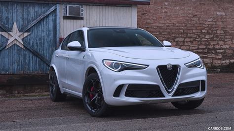 Alfa Romeo Stelvio Quadrifoglio | 2018MY (Color: Trofeo White) | Front Three-Quarter