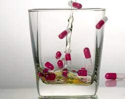 Mixing Alcohol with Medication: Understanding the Risks | Patient ...