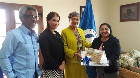 Speaker of the House of Representatives of Belize Meets with the ...