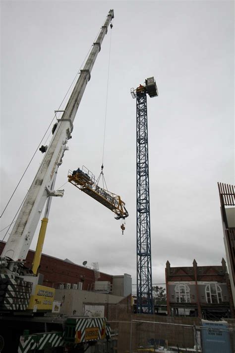 Tower Crane Installation at Elsternwick - AG Construct