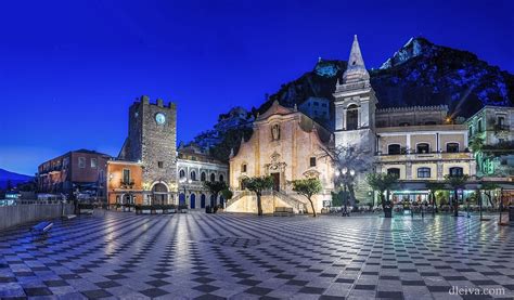 Piazza IX Aprile at night (Taormina Sicily) by Domingo Leiva on 500px ...