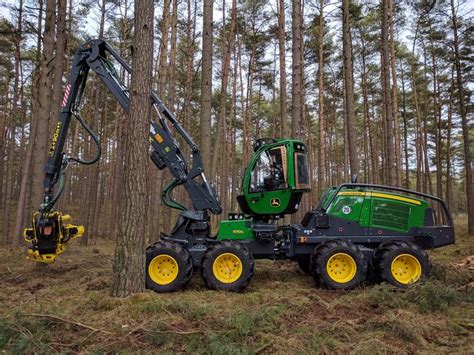 John Deere 1170G 8w harvester | Trattori john deere, Trattori, Motori