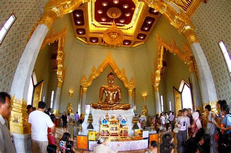 Must-Visit Temples and Historic Sights in Bangkok - TravelTourXP.com