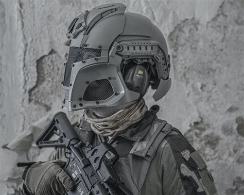 Tactical Helmet – Tank Systems Corporation